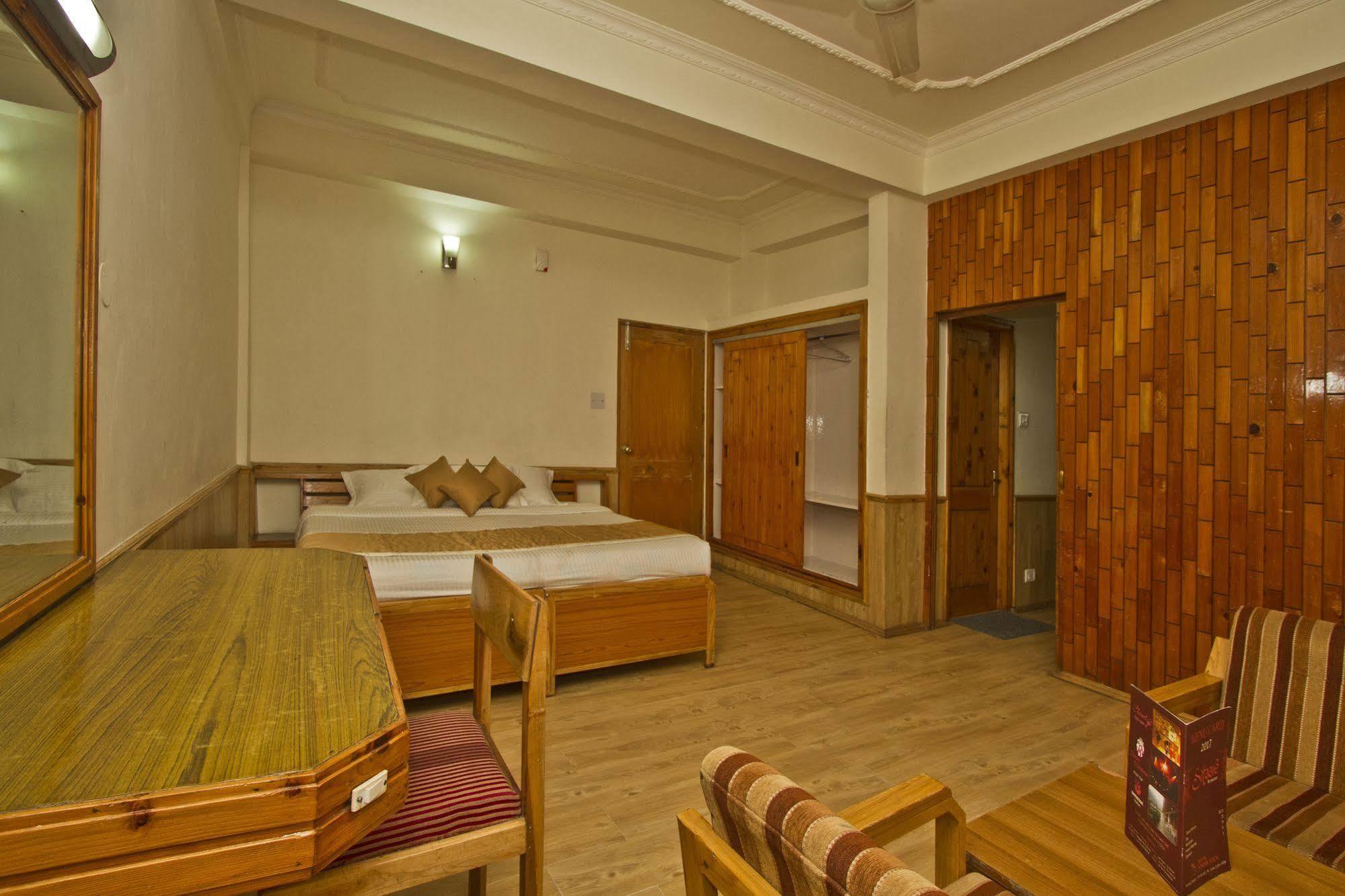 Hotel Snow View Manali Exterior photo